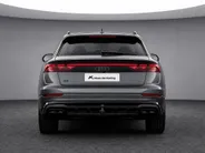 Audi Q8 60 TFSI e quattro Competition Plus 490 PK · Glazen panoramadak · B&O Premium 3D · Decoratielijsten mat carbon twill