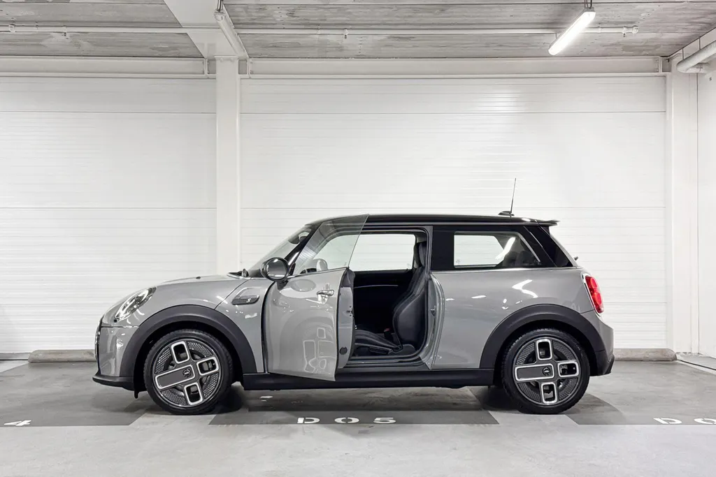 MINI Cooper 3-deurs Electric MINI Yours