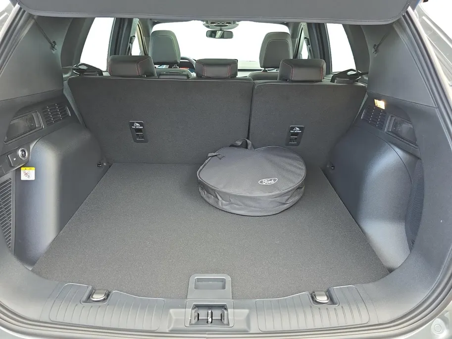 Ford Kuga 2.5 PHEV ST-Line X | Nieuw te bestellen | tot €5.000,- korting | 2100kg trekgewicht | 0,99% rente Ford Options!