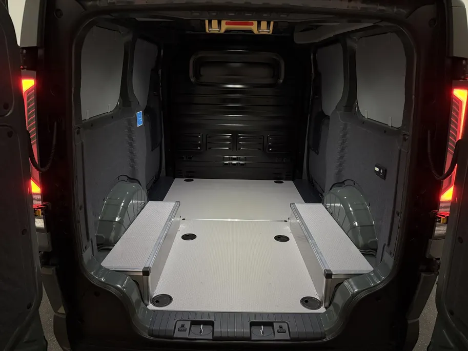 Kia PV5 Cargo GB 71,2 kWh 163pk L2H1 Plus