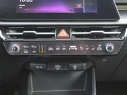 Kia Niro 1.6 GDi Hybrid DynamicPlusLine | Schuif-/kanteldak | Stuur-/stoelverwarming | Cruise adapt. | Camera | Clima | 16' LM |