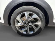 Kia Stonic 1.0 T-GDi MHEV GT-PlusLine | Navi | Clima | Camera | Schuif-/Kanteldak | Dodehoekdetectie | Stoel-/Stuurverwarming | LED-Koplampen | Carplay | LM Velgen
