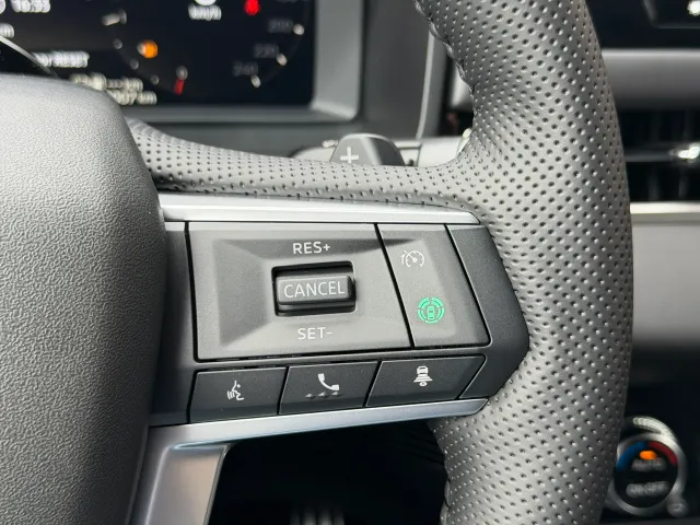 Mitsubishi Outlander 2.4 PHEV Black Edition | NIEUW | Leder | Panoramdak | App Connect | Keyless | Head-Up