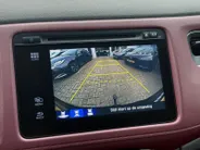 Honda HR-V 1.5 i-VTEC Elegance | Automaat | Trekhaak | Achteruitrijcamera | Stoelverwarming | Led koplampen | Dealer onderhouden |