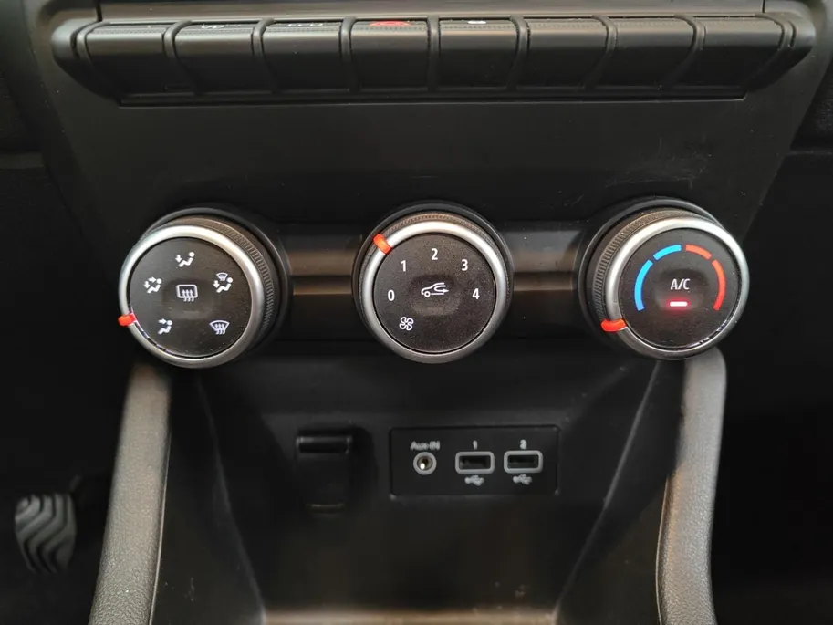 Renault Clio 1.0 TCe Zen Airco applecarplay android auto cruise controle electrische ramen trekhaak lm velgen 12 maanden garantie zeer mooie auto