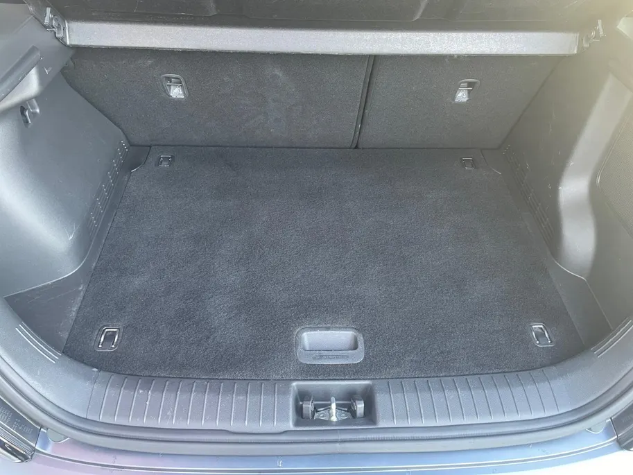 Hyundai Kona 1.6 GDI HEV Fashion Sky | Navigatie| Lichtmetalen velgen| Parkeersensoren| Schuif- kanteldak| Climate Controle| Adaptieve Cruise Controle| Dode hoeksensor|
