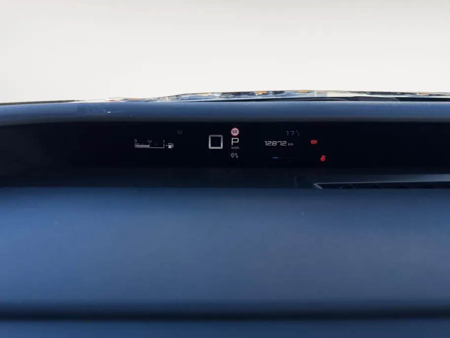 Citroën C3 1.2 Hybrid 110pk Max | Dealer onderhouden | NL auto | Automaat | Cruise control | Trekhaak | Apple carplay & Android auto | Navigatie | Apple carplay & Android auto | Draadloos opladen mobiel | 17' lichtmetalen velgen | Bovag garantie |