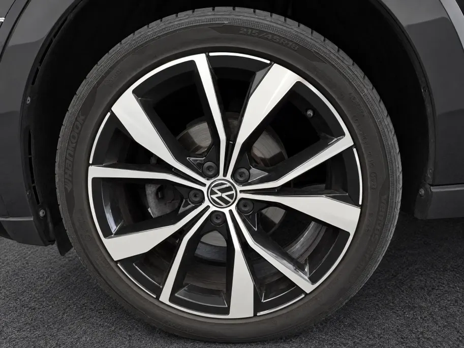 Volkswagen Taigo 1.0 TSI 110pk DSG R-Line · Camera · Apple/Android Car Play · Navigatie · P-Sensoren · Stoelverwarming · 18'' Inch ·