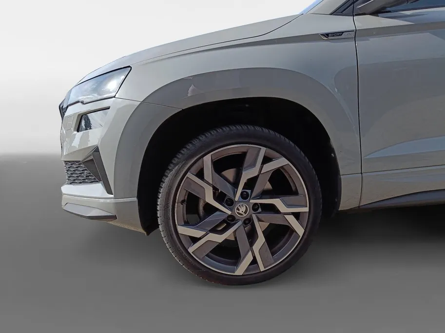 Škoda Karoq 1.5 TSI ACT Sportline Business | Apple Carplay/Android Auto | Elektrische achterklep | Airco (automatisch)