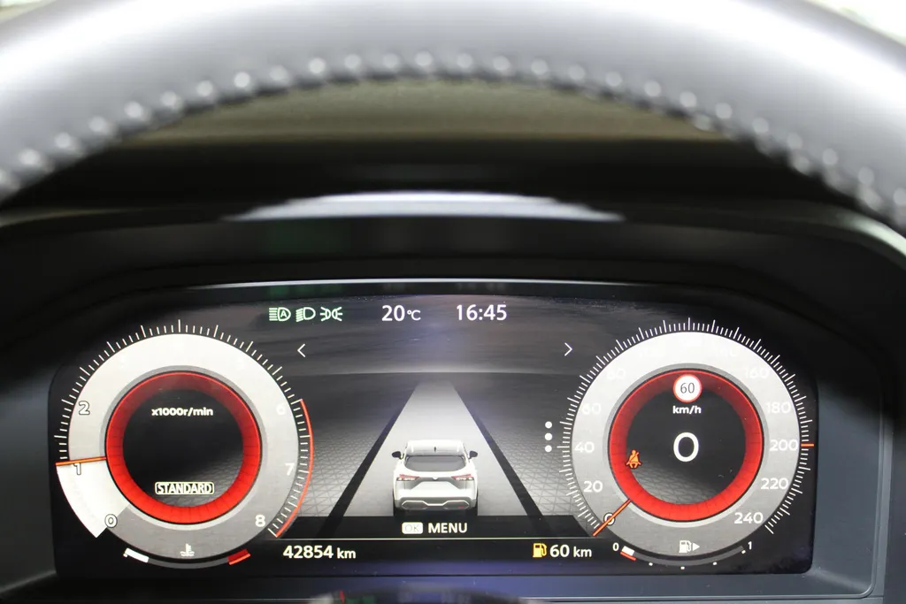 Nissan QASHQAI 1.3 MHEV Premiere Edition | Head-up display| Trekhaak | 1400kg trekgewicht| 360grd camera | PDC voor en achter | Navigatie | Apple carplay & Androidauto | Climate Controle | Pro-pilot |