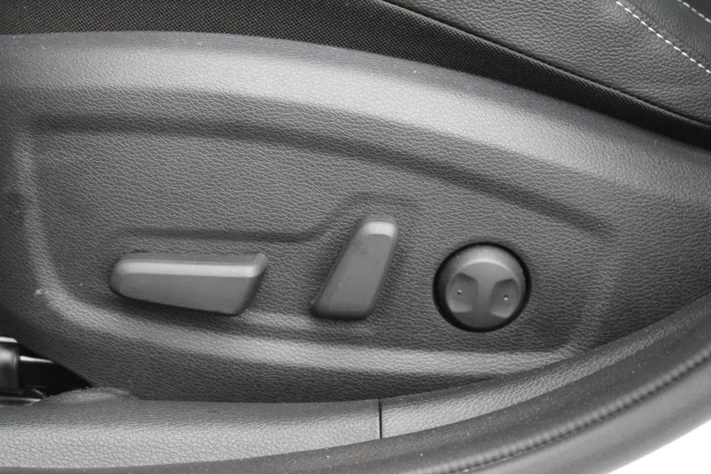 Kia XCeed 1.5 T-GDi DCT7 GT-PlusLine | Automaat | JBL Audio | Pano | 18 inch | Navi | Elek. stoelverstelling |