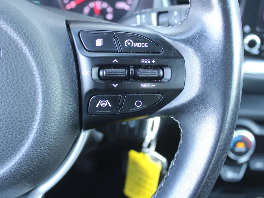 Kia Stonic 1.0 T-GDi MHEV DynamicLine | Navi | Clima | Cruise | Camera | 15' LM | Parkeersensor achter |