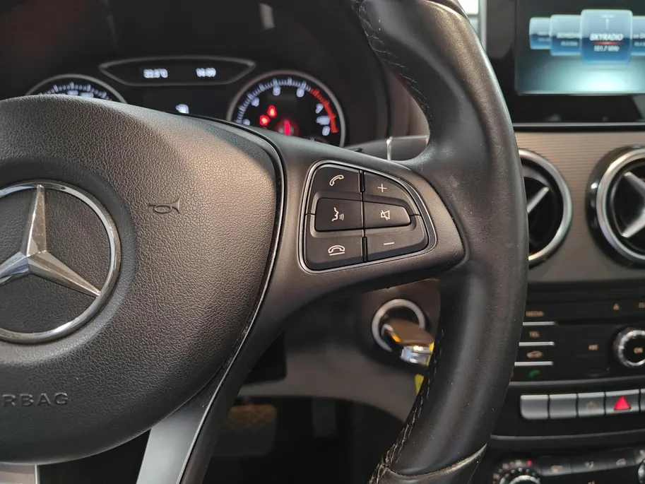 Mercedes-Benz B-Klasse 180 Ambition AUTOMAAT NAVI TREKHAAK LM VELGEN SCHUIFKANTELDAK HOGE INSTAP CRUISE CONTROLE PARKEERSENSOREN XENON VERLICHTING ZEER MOOIE AUTO