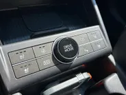 Hyundai Kona 1.6 GDI HEV Premium Sky | Stoel- stuurverwarming | Schuif- kanteldak | Leder | Elek. stoelverstelling