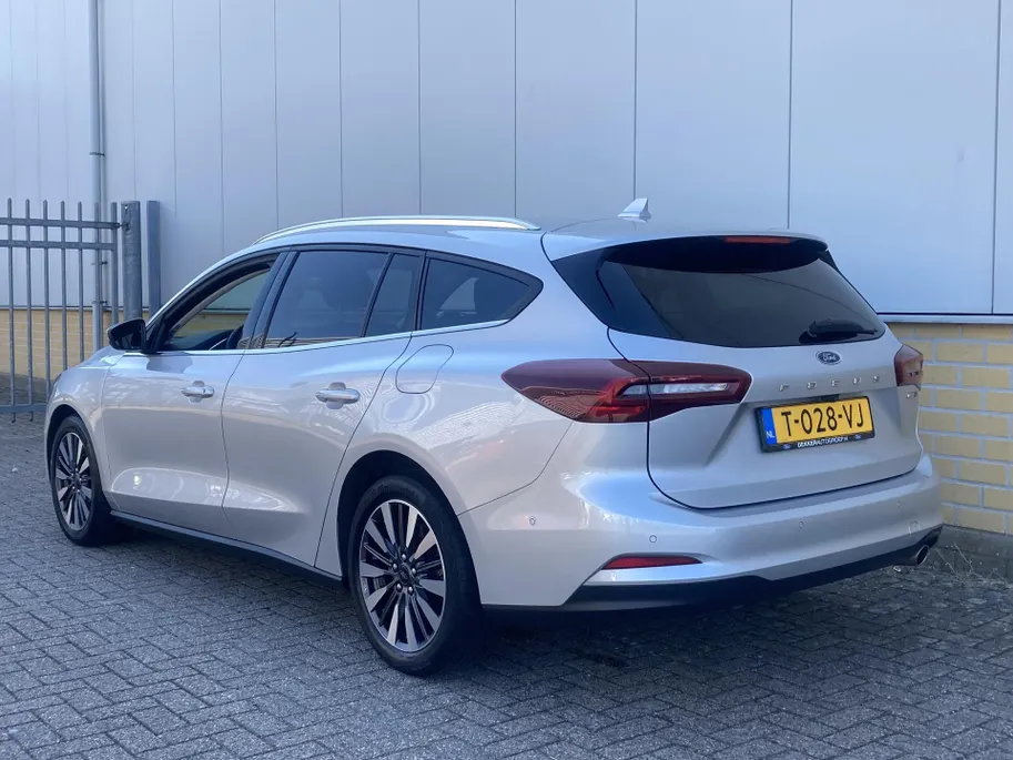 Ford Focus 1.0 EcoBoost Hybrid 125 pk Titanium X Wagon AGR stoelen - Navigatie - Apple Carplay/ Android Auto - Winter Pack - 17inch LM Velgen