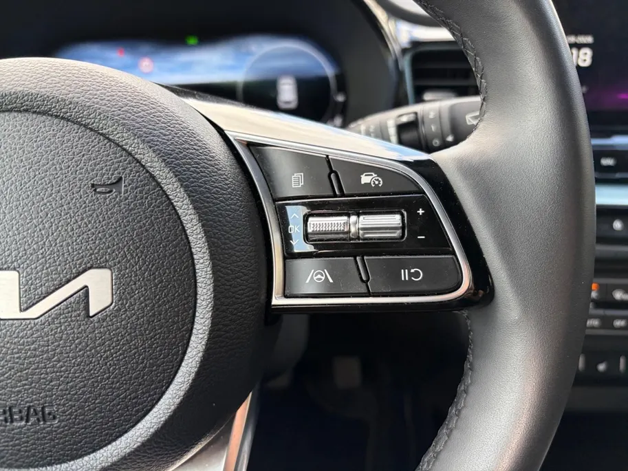 Kia Ceed Sportswagon 1.0 T-GDi Design Edition | NAVI | *JBL SOUND | APPLE CARPLAY / ANDROID AUTO | CAMERA | NAVI | JBL SOUND | LAGE KM-STAND | STUUR/ STOELVERWARM. | FABRIEKSGARANTIE T/M 2035 |