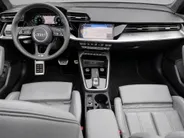 Audi A3 Sportback 40 TFSIe 150kW/204PK S Line · Panoramadak · Leder · Camera · Apple/Android Car Play · Drive select