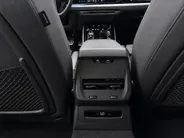 Audi A5 Avant 2.0 e-hybrid 367pk quattro S edition Competition · Trekhaak · 360 Camera · B&O Audio · Elek. Voorstoel · Head-Up · Dodehoek Detectie · 19'' Inch · Garantie t/m 03-10-2030 of 100.000km