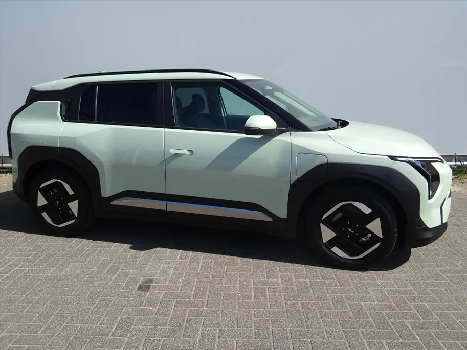 Kia EV3 58,3 kWh 204pk Plus (in bestelling)