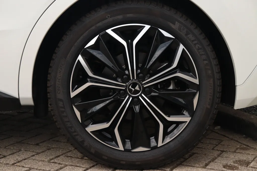 DS DS 4 E-Tense 225 PK Rivoli | Leder | Seat Pack | BTW | 19'