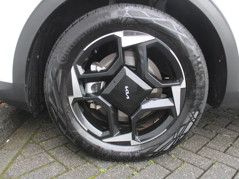 Kia Sportage 1.6 T-GDi Hybrid DynamicLine | Stuur-/stoelverwarming | Camera | Elek. stoelverstelling | Cruise adapt. | LED |  Telefoonlader | 18' LM | Clima |