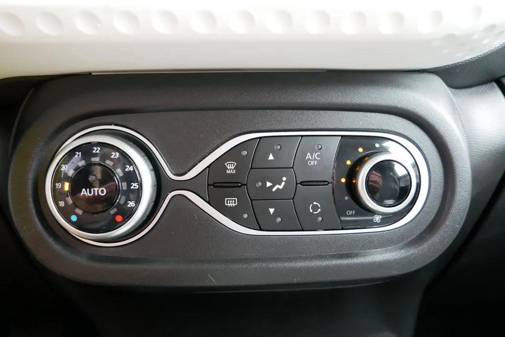 Renault Twingo Z.E. R80 Collection *Automaat*Navi*Climate*Parkeersensoren*Hoge instap*Kleine Draaicirkel!