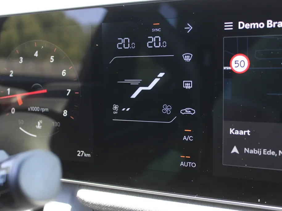 Kia Seltos Seltos 1.6 T-GDi DCT7 X-Line Demo Edition | Stuur-/stoelverwarming + ventilatie | 360 Camera | Leer | Elek. stoelverstelling | Inductielader | LED | 19" LM |