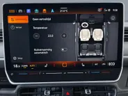 Volkswagen ID. Buzz Bedrijfswagens GTX Limited 86kWh 340pk 4Motion L2 · Panoramadak · 360 Camera · Wegklapbare Trekhaak · Harman Kardon · Elek. Voorstoel · Head-Up · 21'' Inch · Fabrieksgarantie t/m 08-06-2028