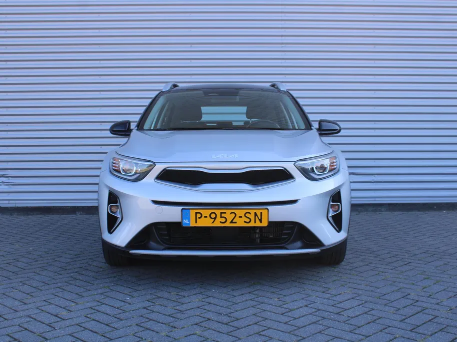Kia Stonic 1.0 T-GDi MHEV DynamicLine | Navi | Clima | Cruise | Camera | 15' LM | Parkeersensor achter |