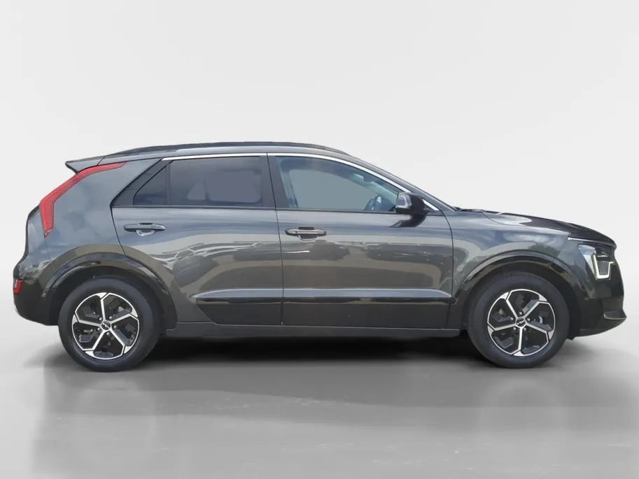Kia Niro 1.6 GDi Hybrid DynamicPlusLine | Schuifdak | Stoel en stuurverwarming | Dodehoekdetectie | Head-up Display | Camera | verbruik 1 op 20!