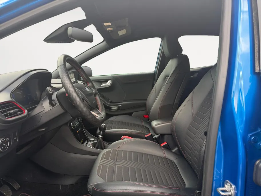 Ford Puma 1.0 EcoBoost Hybrid ST-Line X | Dealer onderhouden | Winter pack | Elektr. achterklep | Parkeersensor voor en achter | Achteruitrijcamera | B&O audio | Draadloos oplader mobiel | Cruise control | Bovag garantie |