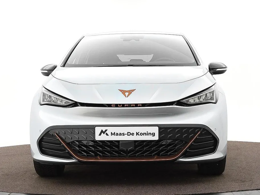CUPRA Born Adrenaline 62 kWh 230pk · 95,6% · Camera · Apple/Android Car Play · Stuur- & Stoelverwarming · ACC · 19'Velgen · Keyless ·