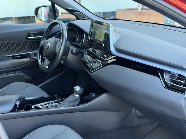 Toyota C-HR 1.8 Hyb. First Edition | Dealer Onderhouden | JBL | DodeHoek |