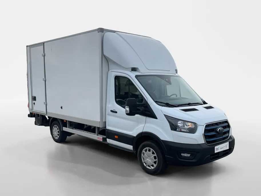 Ford E-Transit 425 CC 68 kWh 184 pk L4 met Gesloten laadbak, laadklep (750 kg), dakspoiler en zijdeur | Achteruitrijcamera | Laadvermogen 1.347 kg