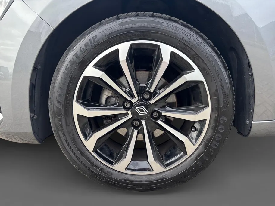 Renault Clio 90PK TCe GPF Techno | 9,3' Navi | Climate Control | Apple CarPlay/Android Auto | Camera | Cruise Control | Parkeersensoren | Full LED | Lichtmetalen Velgen | Digital Cockpit | Licht & Regen Sensor |