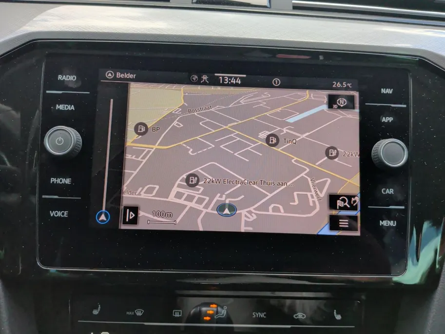 Volkswagen Passat Variant 1.4 TSI PHEV GTE Business | Top staat! | Trekhaak | Clima | NU Rijklaarprijs! Incl.12 Maanden, APK, Onderhoudsbeurt etc! Premiumpakket gratis!