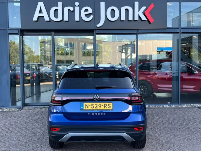 Volkswagen T-Cross 1.0 TSI Life AUTOMAAT | NAVIGATIE | APPLE CARPLAY | ANDROID AUTO | 17 INCH LMV | STOELVERWARMING | ADAPTIVE CRUISE CONTROL |