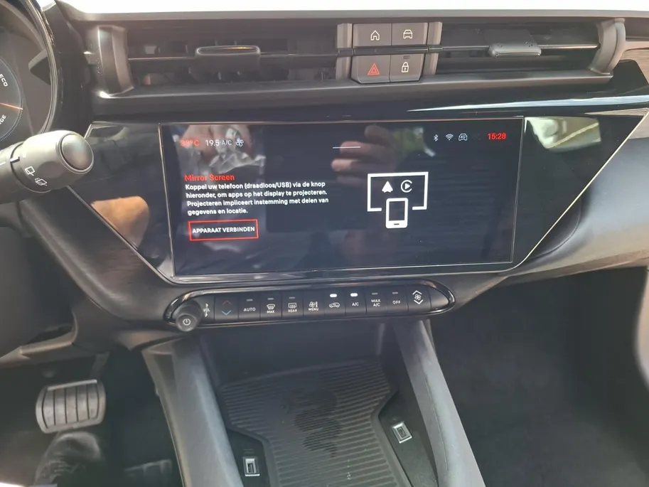 Alfa Romeo Junior 95% SOH | Carplay / Android auto | ACC | Climate control |