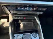 Audi A3 Limousine 30 TFSI Advanced edition | Automaat | Trekhaak | Cruise Control | All Season Banden | Climate Control | Verwarmbare Voorstoelen | Parkeersensoren Achter | Navigatie | Bovag Garantie