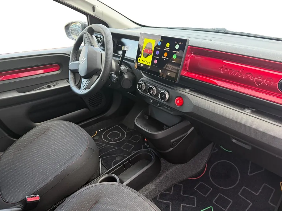 Renault Twingo urban range techno 27.5 kWh | Camera | Adaptieve Cruisecontrol | Airco | Stoelverwarming | Apple Carplay & Android Auto | Rijdende Demo | Beschikbaar vanaf November 2026