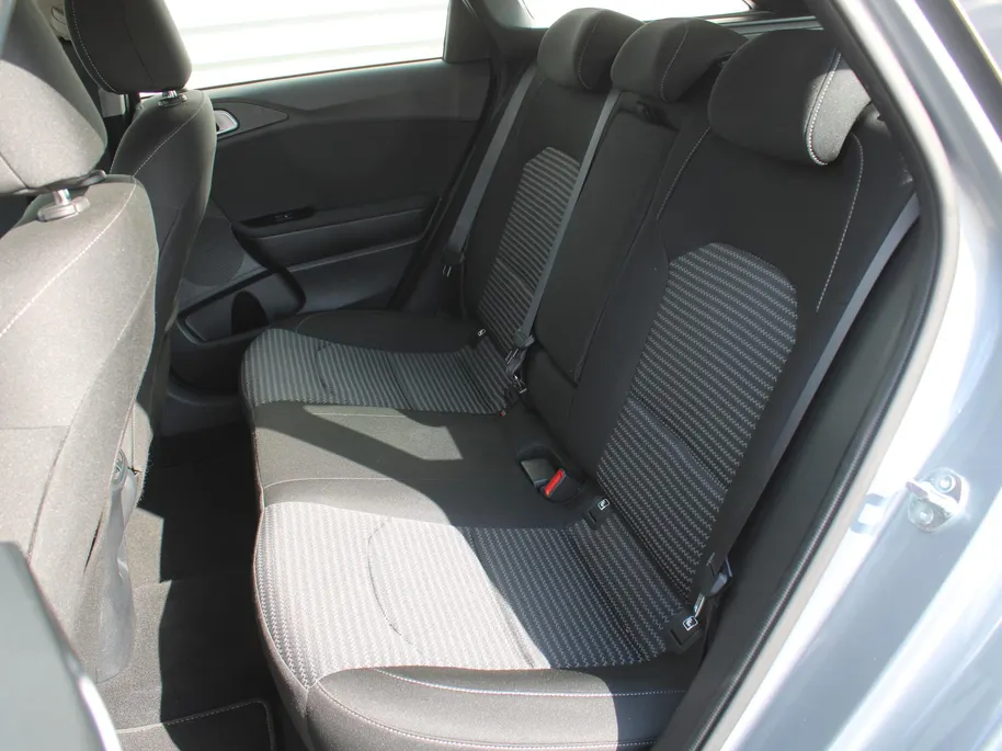 Kia Ceed Sportswagon 1.5 T-GDi DCT7 DynamicLine | Automaat | BTW Auto | Navi | Clima | Cruise adapt. | 16' LM | Camera | LED |