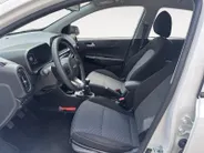 Kia Picanto 1.0i DynamicLine Navi | Camera | Apple Carplay / Android auto | Parkeersensoren | Fabrieksgarantie 27-3-2033 + 3x 1 jaar*  | NAP