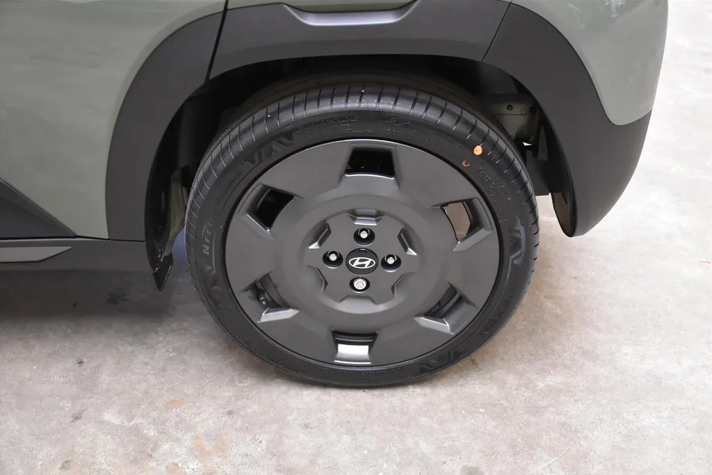 Hyundai Inster 49 kWh 115pk 4-zits Cross Sky Plus