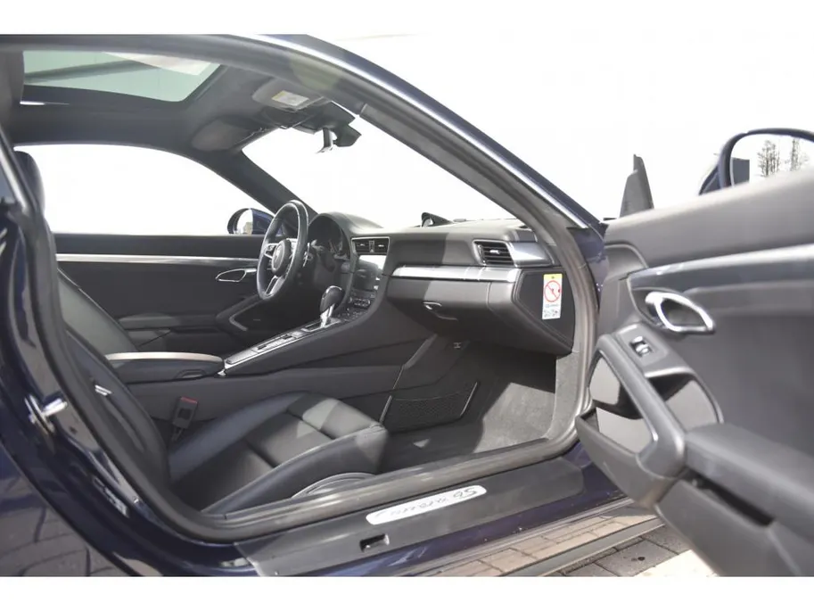 Porsche 911 3.0 Carrera 4S