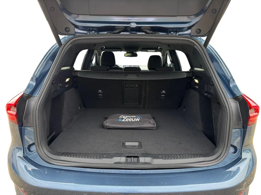 Ford Focus Wagon 1.0 EcoBoost Hybrid ST Line X | NL auto | 1e eigenaar | Dealer onderhouden | Adapt cruise control | BLIS | Winter pack | Elektr. achterklep | Parkeersensoren voor en achter | Achteruitrijcamera | Apple carplay & android auto | 18' lichtmetalen velge