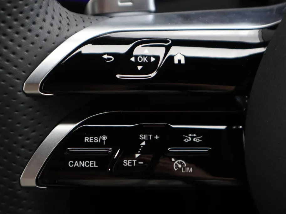 Mercedes-Benz GLC 300e 4MATIC Business Solution AMG
