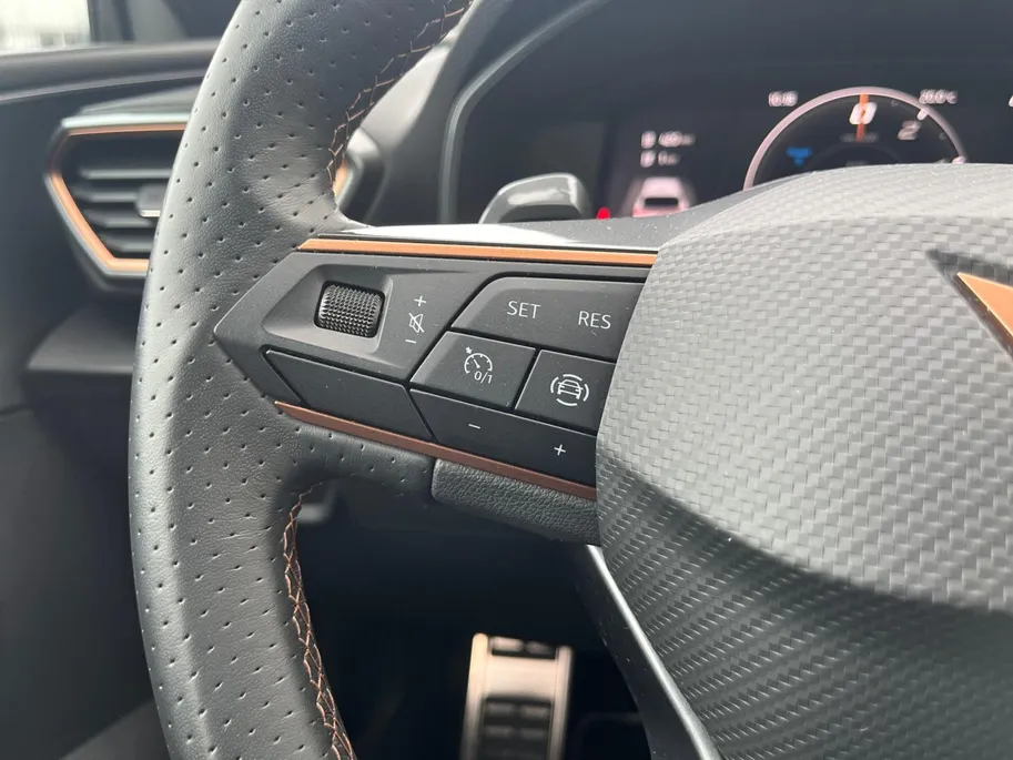 CUPRA Leon Sportstourer 1.4 e-Hybrid VZ Business | 19' LM | Apple Carplay en Android Auto | Climate Control | Cruise Control