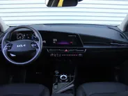 Kia Niro 1.6 GDi Hybrid DynamicPlusLine | Schuif-/kanteldak | Stuur-/stoelverwarming | Cruise adapt. | Camera | HUD | LED | Clima | 16' LM | Navi |