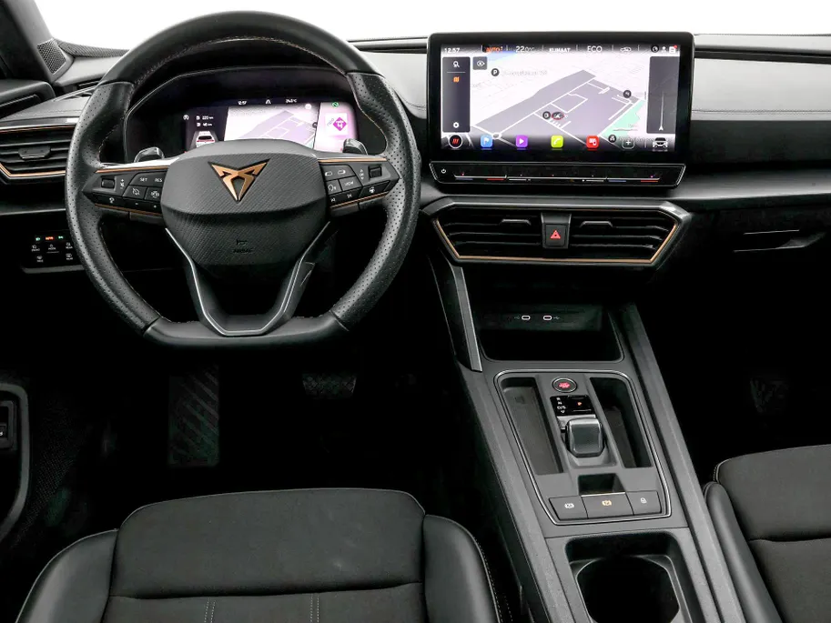 CUPRA Formentor 1.4 TSI e-Hybrid 204pk DSG Essential Limited · Panoramadak · Camera · Elek. Achterklep · Apple/Android Car Play · Keyless ·