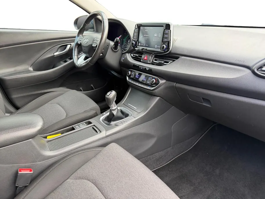 Hyundai i30 Wagon 1.0 T-GDi MHEV Comfort | Apple Carplay & Android Auto | Cruise control | Climate control | Achteruitrijcamera |